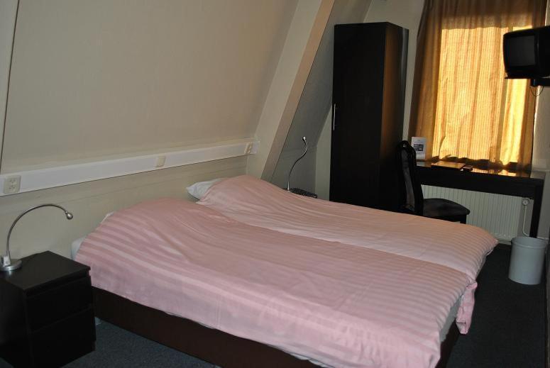 Hotel Du Passage Enkhuizen Quarto foto